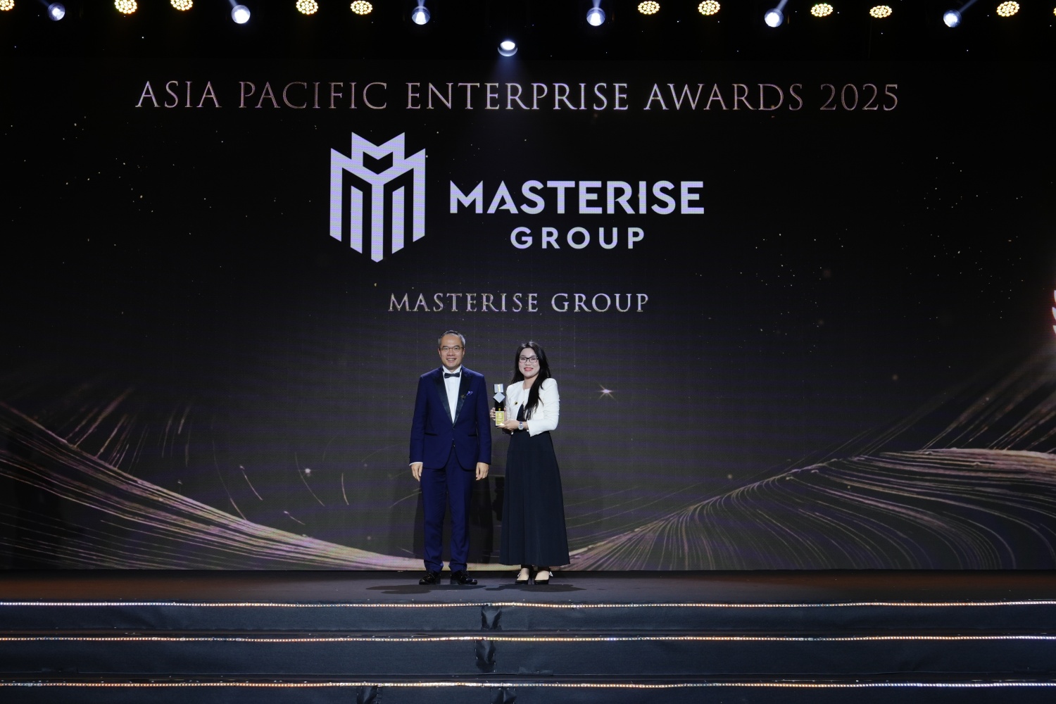 Dấu ấn Masterise Group tại Asia Pacific Enterprise Awards 2025: Doanh nghiệp tầm vóc quốc tế, thương hiệu truyền cảm hứng sống chuẩn toàn cầu