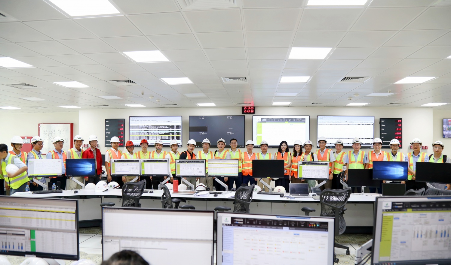 Petrovietnam nâng cao hiệu quả công tác vận hành và BDSC các nhà máy điện Petrovietnam nâng cao hiệu quả công tác vận hành và BDSC các nhà máy điện