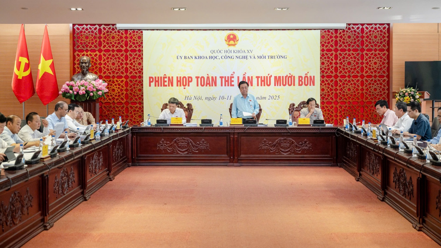 Đổi mới xây dựng pháp luật: Từ bỏ tư duy 