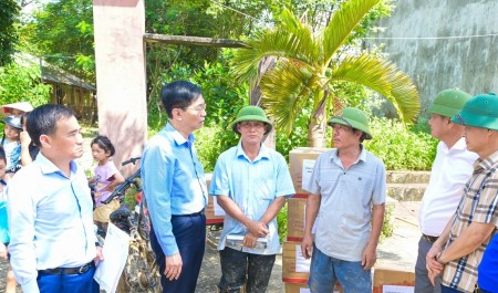 "Nghĩa tình Petrovietnam" sẻ chia cùng bà con vùng lũ Thái Nguyên