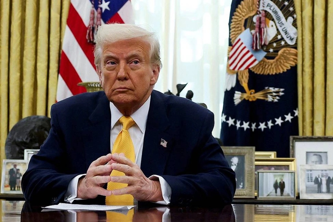 Thuế quan Hoa Kỳ: Hàng hóa Trung Quốc bị áp thuế bổ sung 100%