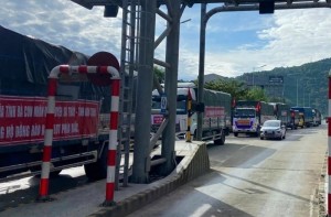 Nhiều tuyến quốc lộ, cao tốc miễn phí đường bộ cho xe chở hàng cứu trợ vùng lũ