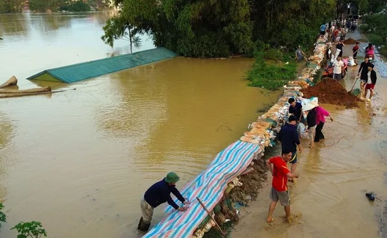 Mưa lũ lớn sau bão số 11 đã làm ảnh hưởng 59 sự cố đê