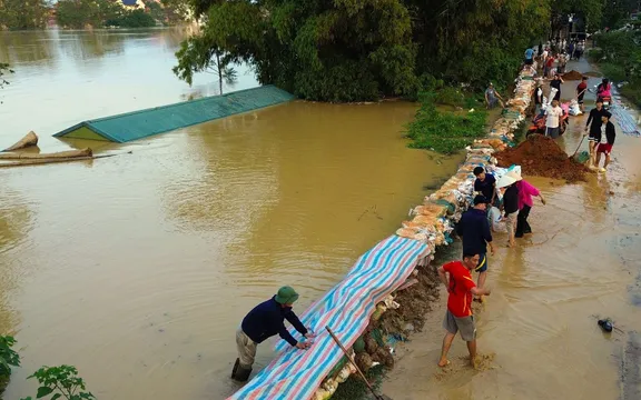 Mưa lũ lớn sau bão số 11 đã làm ảnh hưởng 59 sự cố đê
