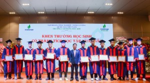 PV College tổ chức Lễ khai giảng năm học mới 2025-2026 và trao bằng tốt nghiệp năm 2025