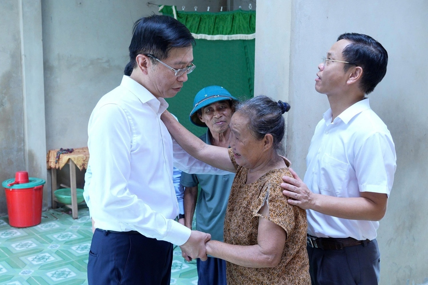 Phát huy truyền thống “nghĩa tình”, Petrovietnam chung tay hướng về đồng bào vùng bão lũ