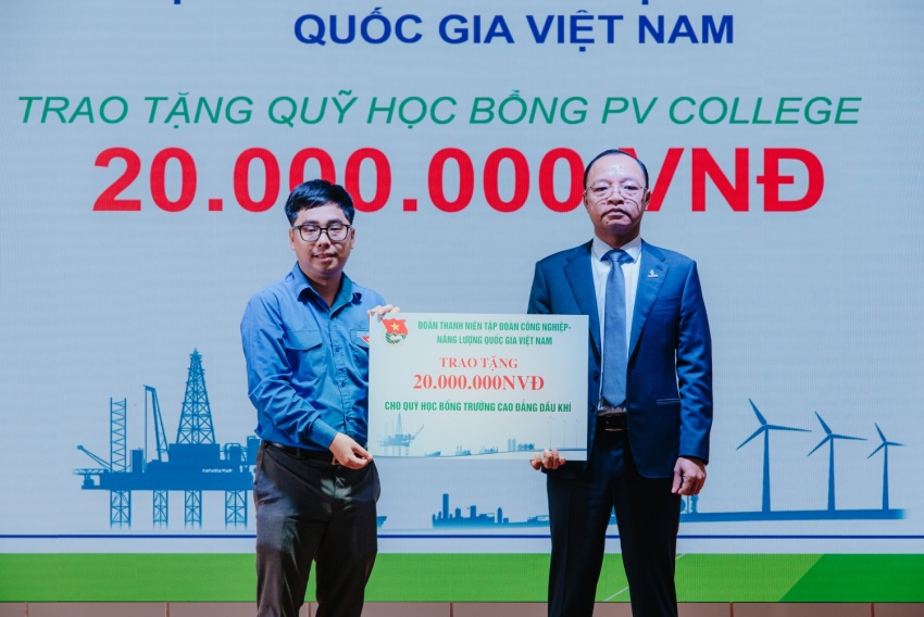 PV College tổ chức Lễ khai giảng năm học mới 2025-2026 và trao bằng tốt nghiệp năm 2025 PV College tổ chức Lễ khai giảng năm học mới 2025 2026 và trao bằng tốt nghiệp năm 2025