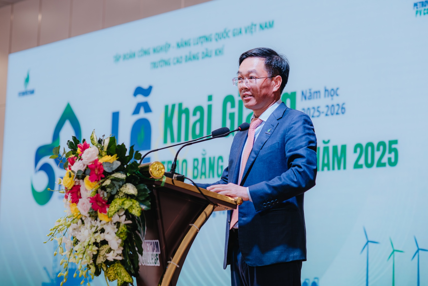 PV College tổ chức Lễ khai giảng năm học mới 2025-2026 và trao bằng tốt nghiệp năm 2025 PV College tổ chức Lễ khai giảng năm học mới 2025-2026 và trao bằng tốt nghiệp năm 2025