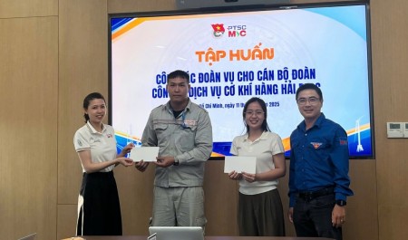 Đoàn Thanh niên PTSC M&C bồi dưỡng kỹ năng cho cán bộ đoàn mới