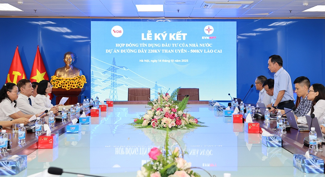 EVNNPT và VDB ký kết hợp đồng tín dụng đầu tư Dự án đường dây 220kV Than Uyên - 500kV Lào Cai