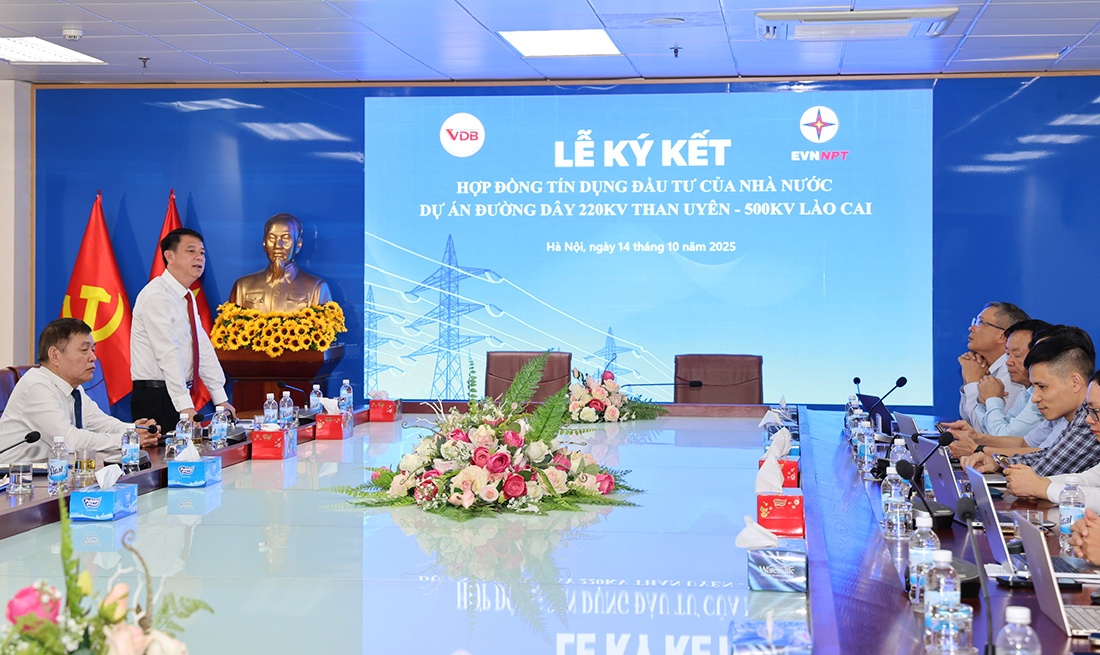 EVNNPT và VDB ký kết hợp đồng tín dụng đầu tư Dự án đường dây 220kV Than Uyên - 500kV Lào Cai