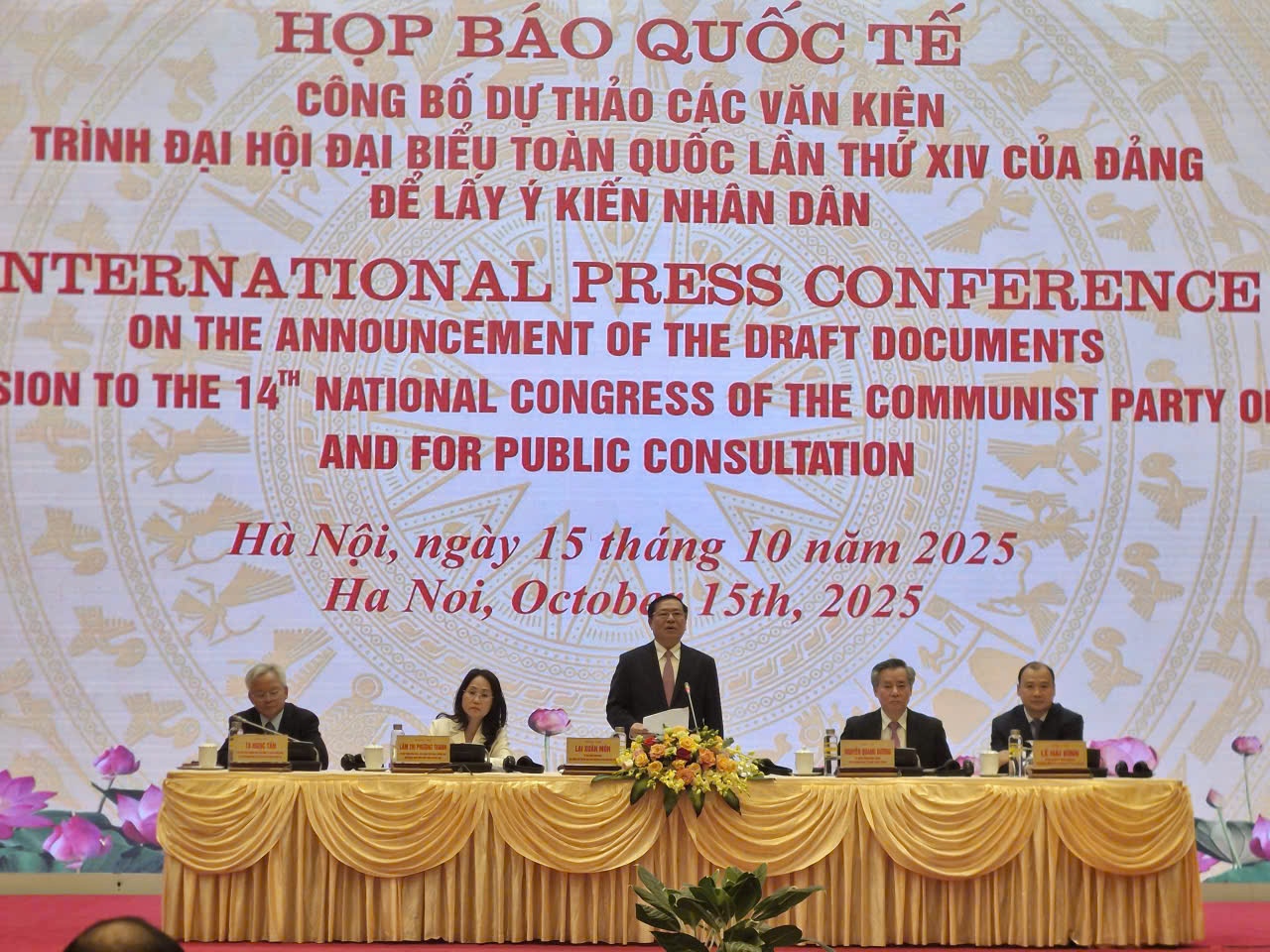 Lấy ý kiến nhân dân về dự thảo văn kiện Đại hội XIV của Đảng theo 3 cách, trong đó có VNeID