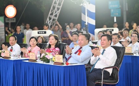 Khai mạc Hội chợ triển lãm hàng Công nghiệp nông thôn tiêu biểu khu vực phía Bắc 2025