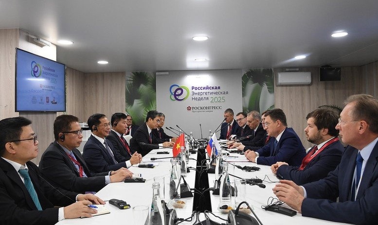 Việt Nam - Liên bang Nga nhất trí nghiên cứu mở rộng hợp tác trong các lĩnh vực năng lượng mới Việt Nam - Liên bang Nga nhất trí nghiên cứu mở rộng hợp tác trong các lĩnh vực năng lượng mới