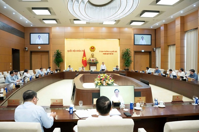 Thông qua nghị quyết nâng mức giảm trừ gia cảnh lên 15,5 triệu đồng/tháng Thông qua nghị quyết nâng mức giảm trừ gia cảnh lên 15,5 triệu đồng/tháng