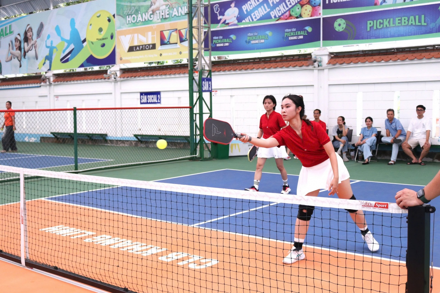 Sôi nổi giải Pickleball POS 2025 – Chào mừng ngày Phụ nữ Việt Nam 20/10 Sôi nổi giải Pickleball POS 2025 - Chào mừng Ngày Phụ nữ Việt Nam 20/10
