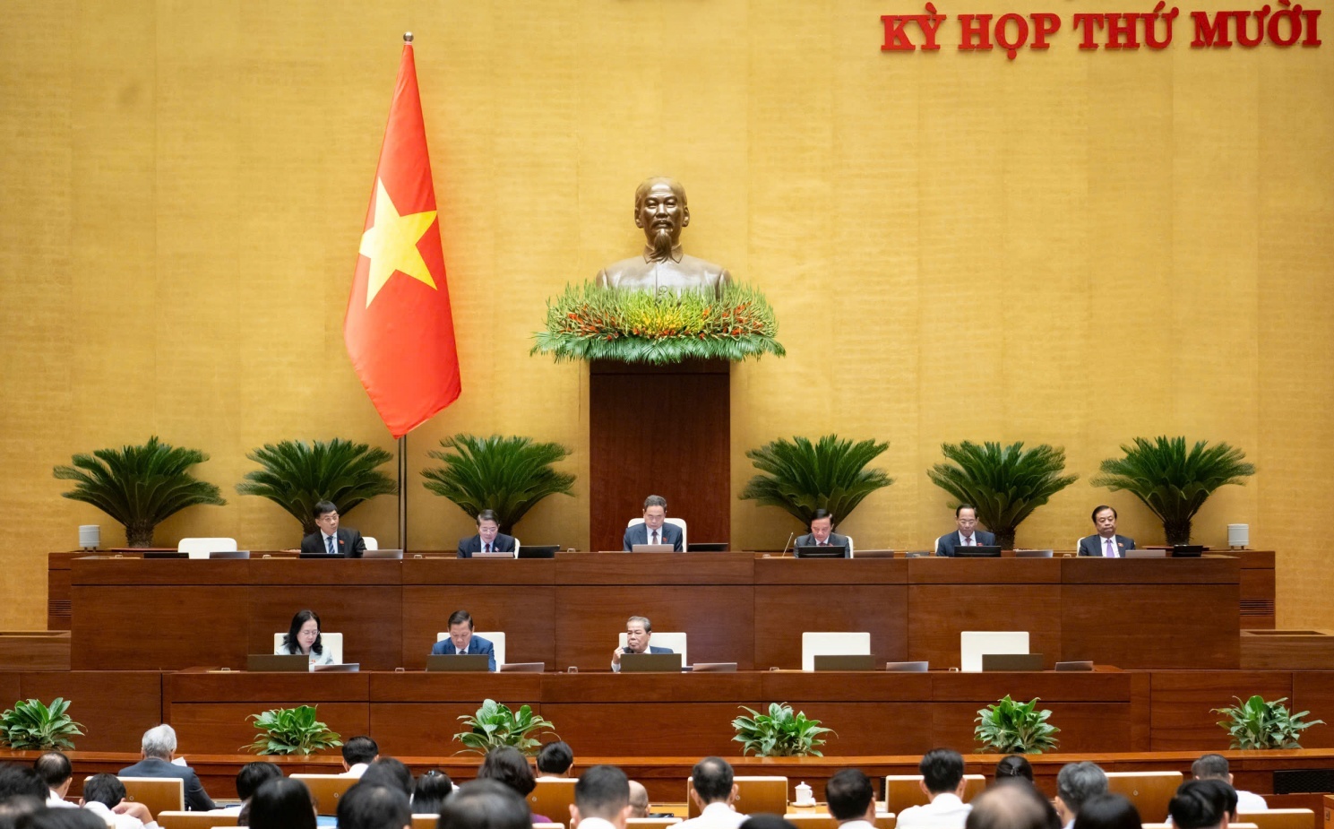 Chính phủ nhiệm kỳ 2021-2026: Đoàn kết, đổi mới, hành động quyết liệt, đạt nhiều thành tựu toàn diện