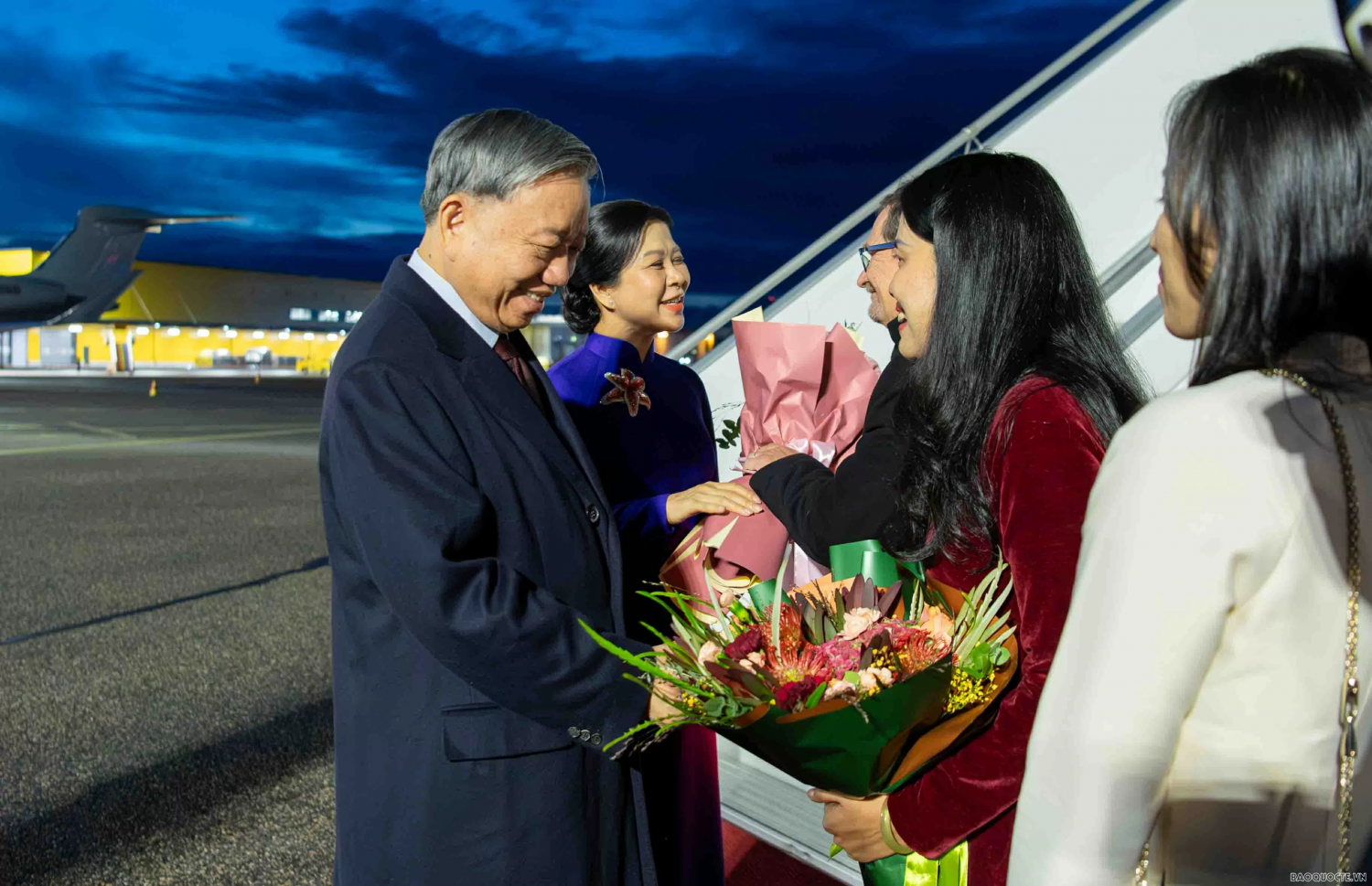 Tổng Bí thư Tô Lâm và Phu nhân đến Helsinki, bắt đầu thăm chính thức Phần Lan