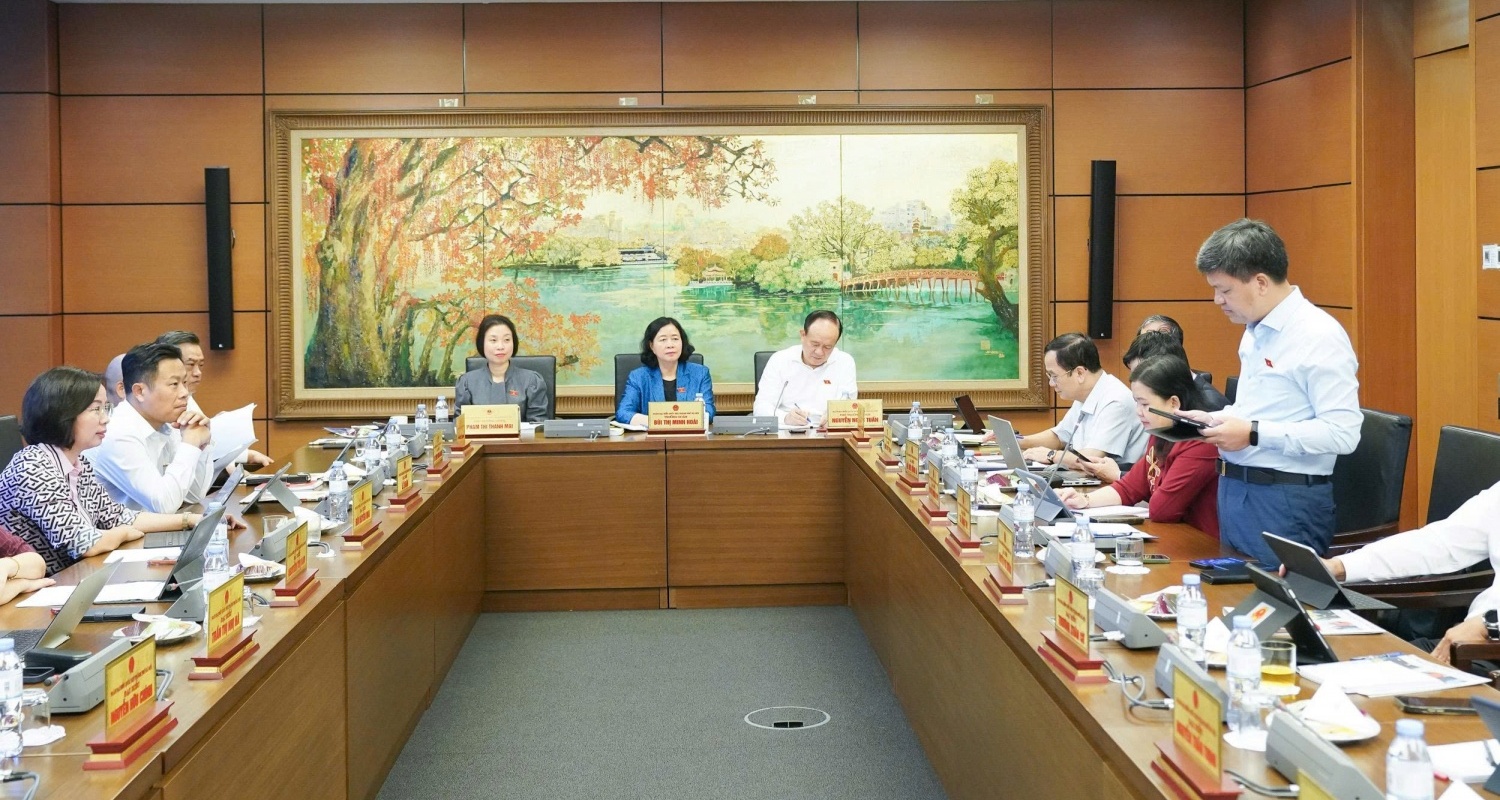 Lấy khoa học - công nghệ, đổi mới sáng tạo, chuyển đổi số và phát triển xanh làm trụ cột