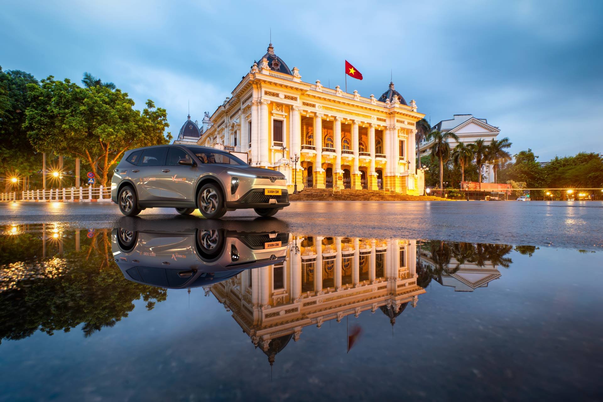 Xanh SM ra mắt dịch vụ taxi điện 7 chỗ cao cấp Xanh SM Limo