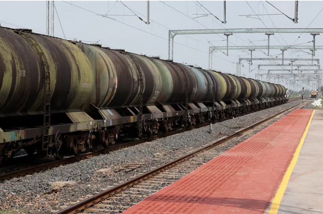 Ấn Độ xem xét lại các hợp đồng dầu mỏ với Nga