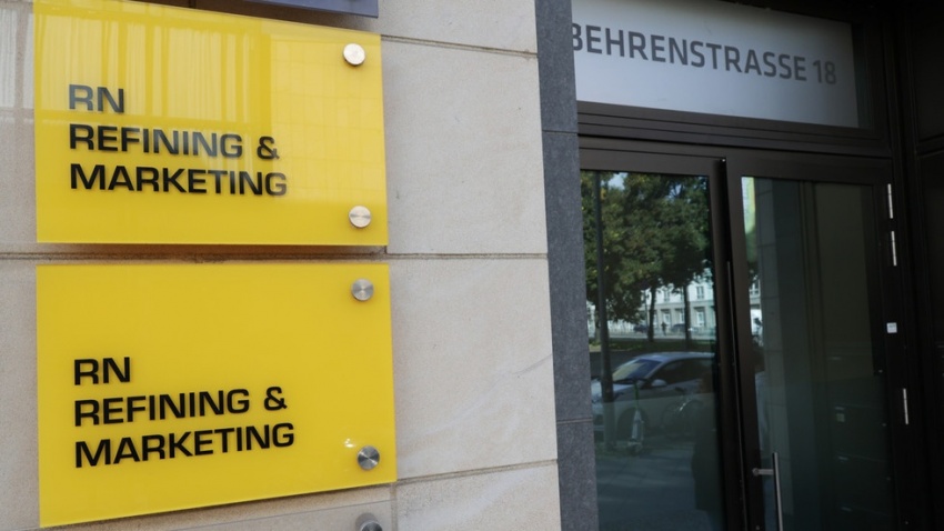 Anh miễn trừ trừng phạt cho hai công ty con của Rosneft Anh miễn trừ trừng phạt cho hai công ty con của Rosneft