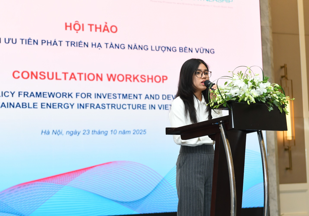 Ưu tiên phát triển hạ tầng năng lượng bền vững phục vụ chuyển đổi xanh và tăng trưởng dài hạn