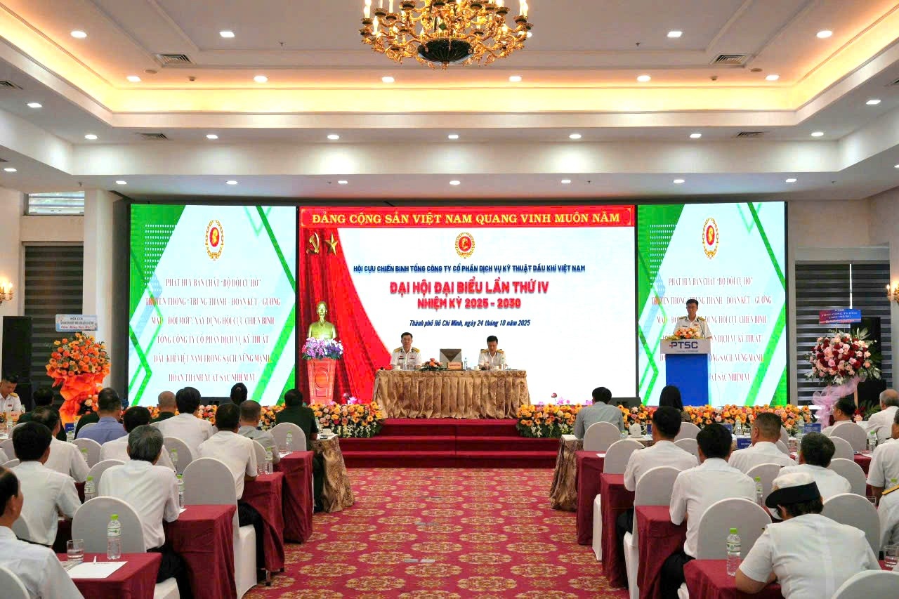 Hội Cựu chiến binh PTSC: Pphát huy phẩm chất “bộ đội Cụ Hồ” trong kỷ nguyên vươn mình của đất nước Hội Cựu chiến binh PTSC: Pphát huy phẩm chất “bộ đội Cụ Hồ” trong kỷ nguyên vươn mình của đất nước