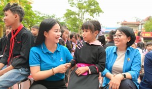 Công đoàn Petrovietnam lan tỏa yêu thương, tiếp bước đến trường cho học sinh vùng cao Điền Xá