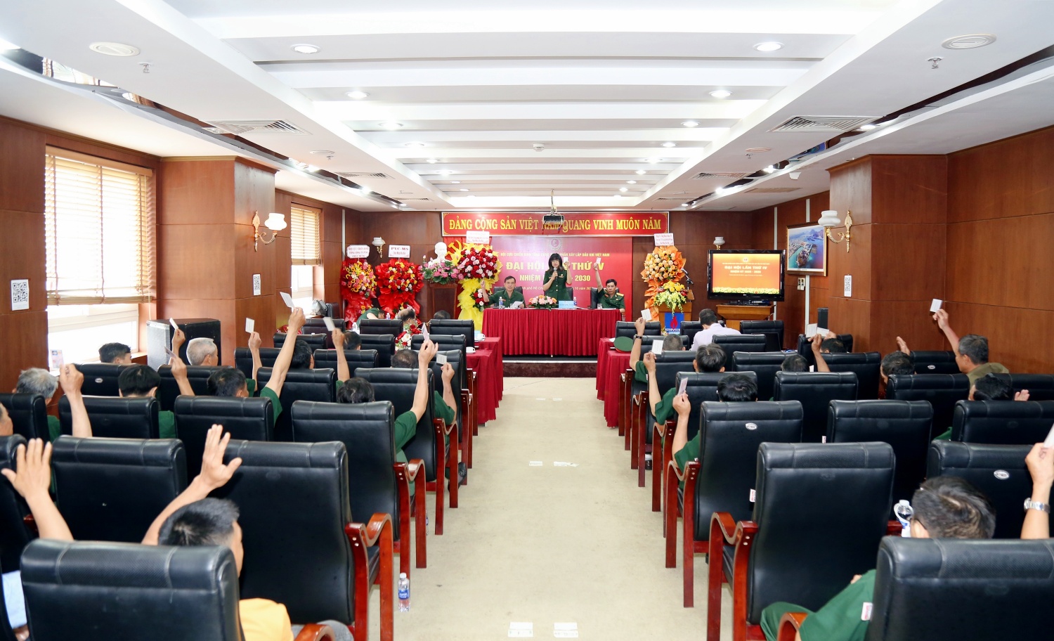 Hội CCB PETROCONs phát huy bản chất “Bộ đội Cụ Hồ”: Đoàn kết, gương mẫu, đổi mới, nghĩa tình Hội CCB PETROCONs phát huy bản chất “Bộ đội Cụ Hồ”: Đoàn kết, gương mẫu, đổi mới, nghĩa tình