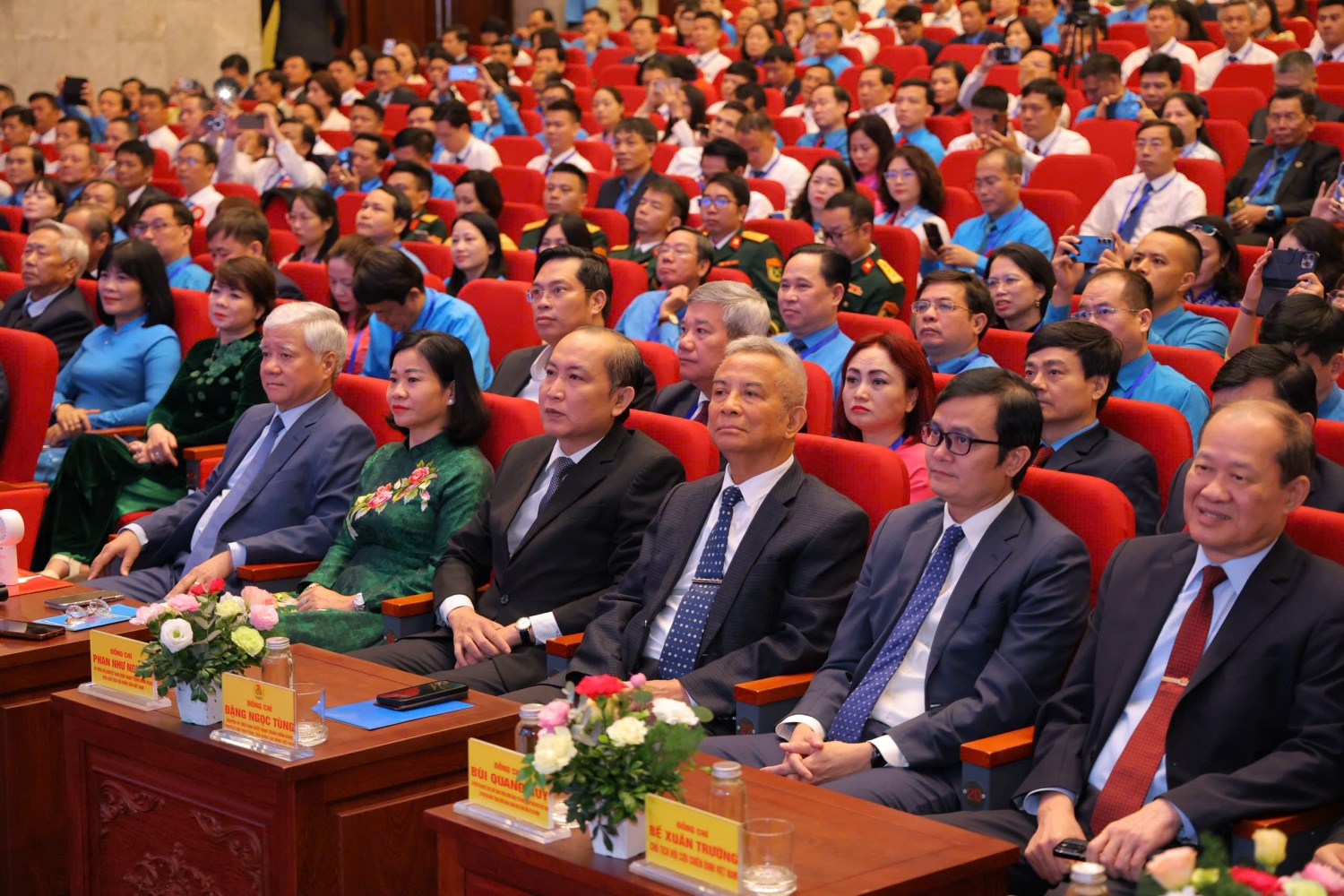 Công đoàn Petrovietnam vinh dự được tuyên dương tại Đại hội Thi đua yêu nước lần thứ XI Công đoàn Petrovietnam vinh dự được tuyên dương tại Đại hội Thi đua yêu nước lần thứ XI
