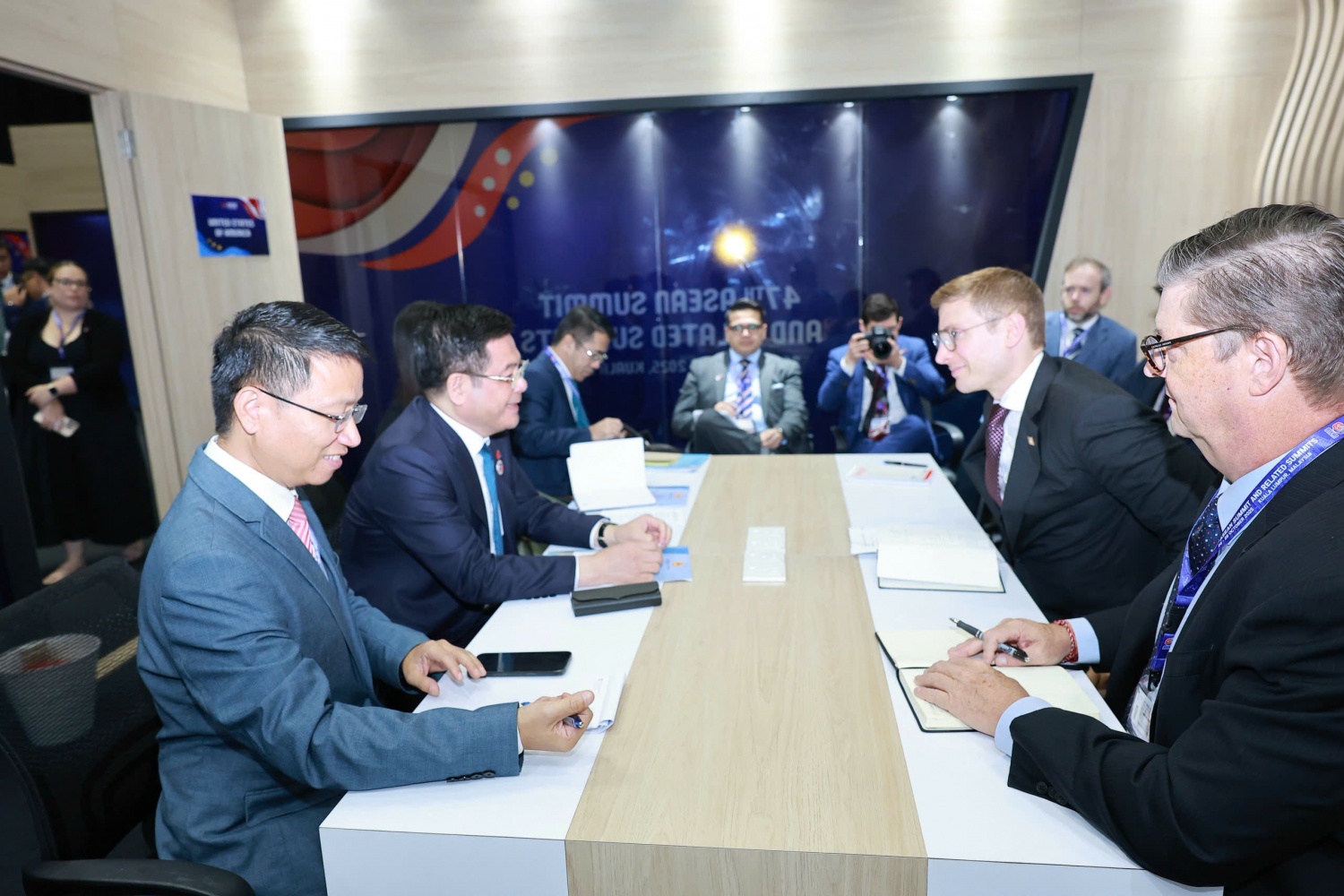 Việt Nam - Hoa Kỳ công bố Tuyên bố chung về Hiệp định Thương mại đối ứng Việt Nam - Hoa Kỳ công bố Tuyên bố chung về Hiệp định Thương mại đối ứng