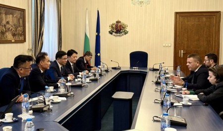 Petrovietnam tăng cường hợp tác năng lượng, công nghiệp và điện hạt nhân với Bulgaria