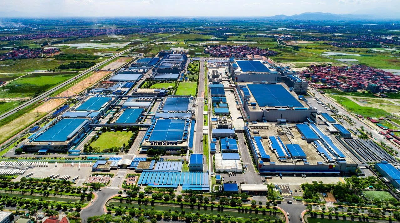 Điểm tin xây dựng - bất động sản ngày 27/10: Bộ Tài chính đề xuất quy định mới về chuyển đổi KCN sang khu đô thị