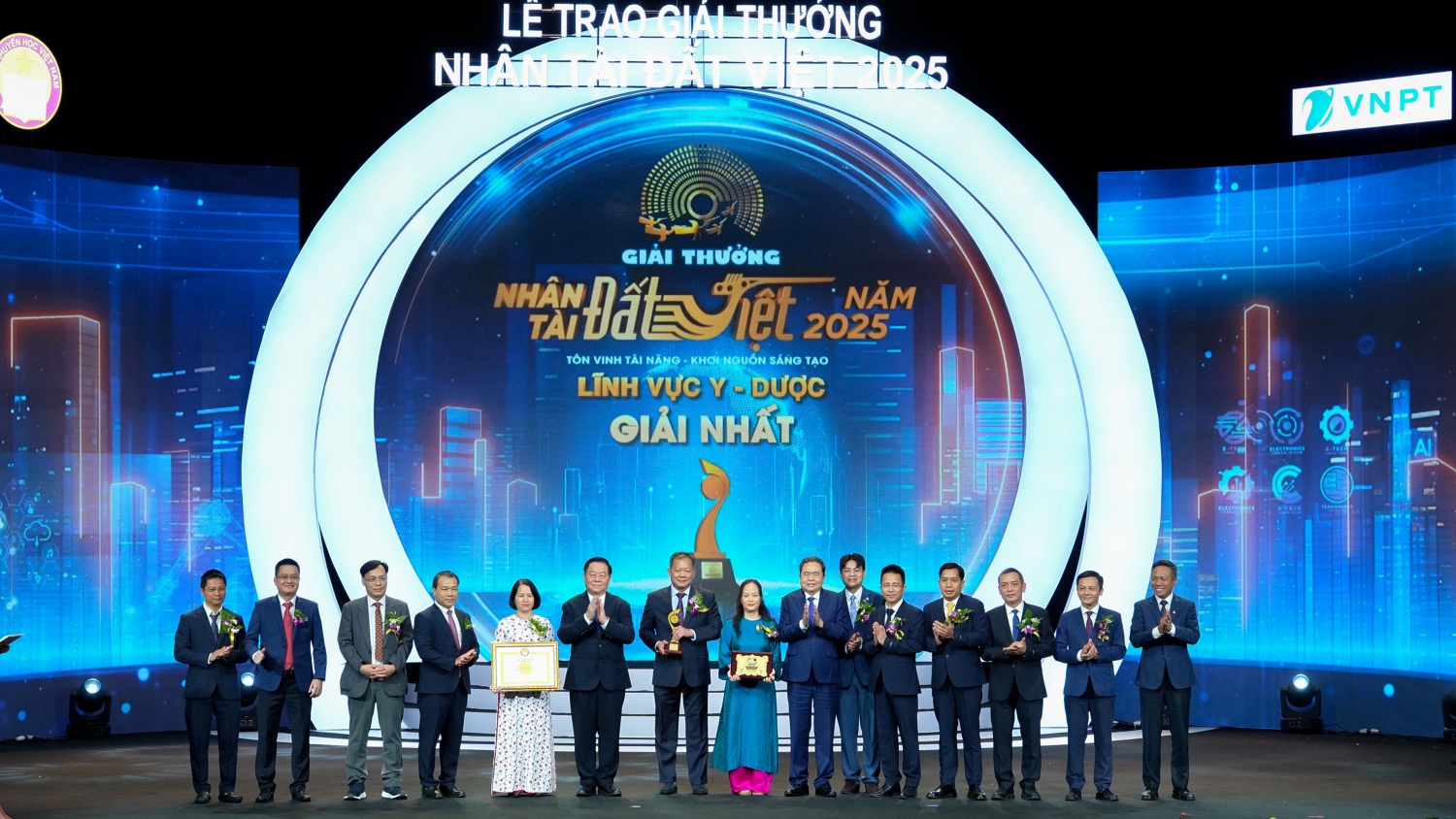 Lễ trao giải Nhân tài Đất Việt 2025 – Tôn vinh trí tuệ, khơi nguồn sáng tạo