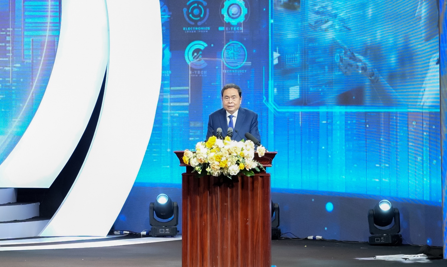 Lễ trao giải Nhân tài Đất Việt 2025 – Tôn vinh trí tuệ, khơi nguồn sáng tạo