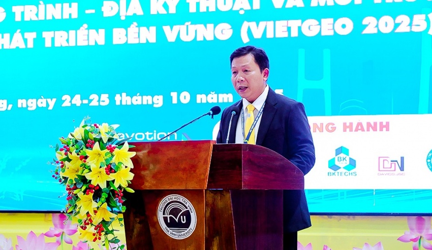 Trường Đại học Dầu khí Việt Nam ghi dấu ấn sâu sắc tại Hội nghị Khoa học Toàn quốc VIETGEO 2025 PVU ghi dấu ấn sâu sắc tại Hội nghị Khoa học toàn quốc VIETGEO 2025