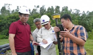 Cắm mốc, bàn giao đất thực địa cho Dự án NCMR NMLD Dung Quất