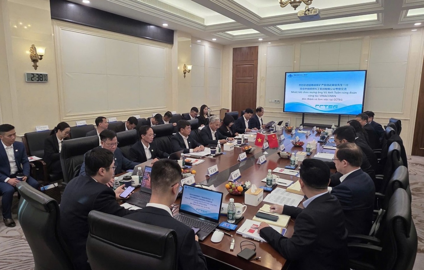 TKV làm việc với Tập đoàn Khoa học và Kỹ thuật Than Trung Quốc
