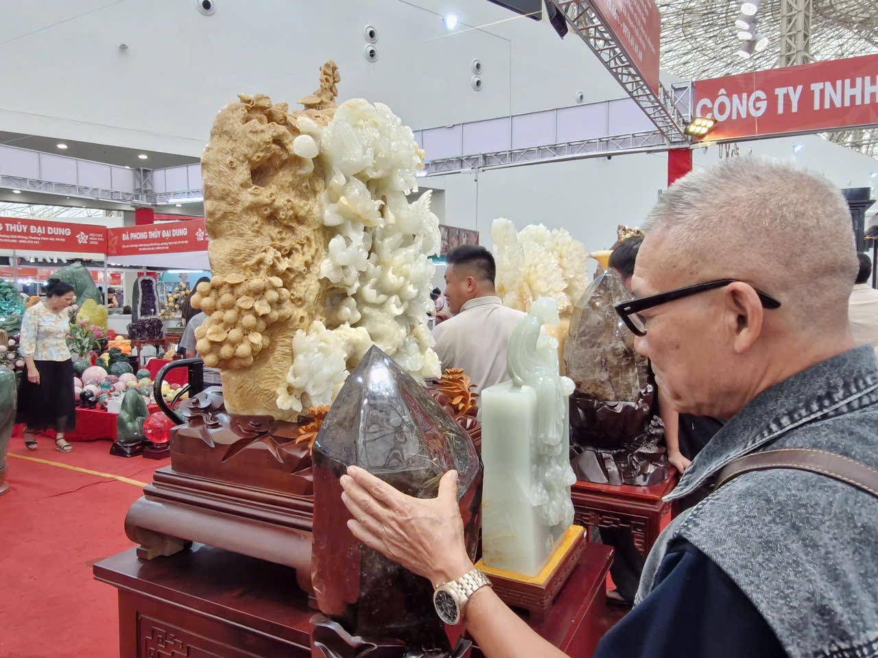 Khu đá quý - Tâm điểm  Khu đá quý - Tâm điểm