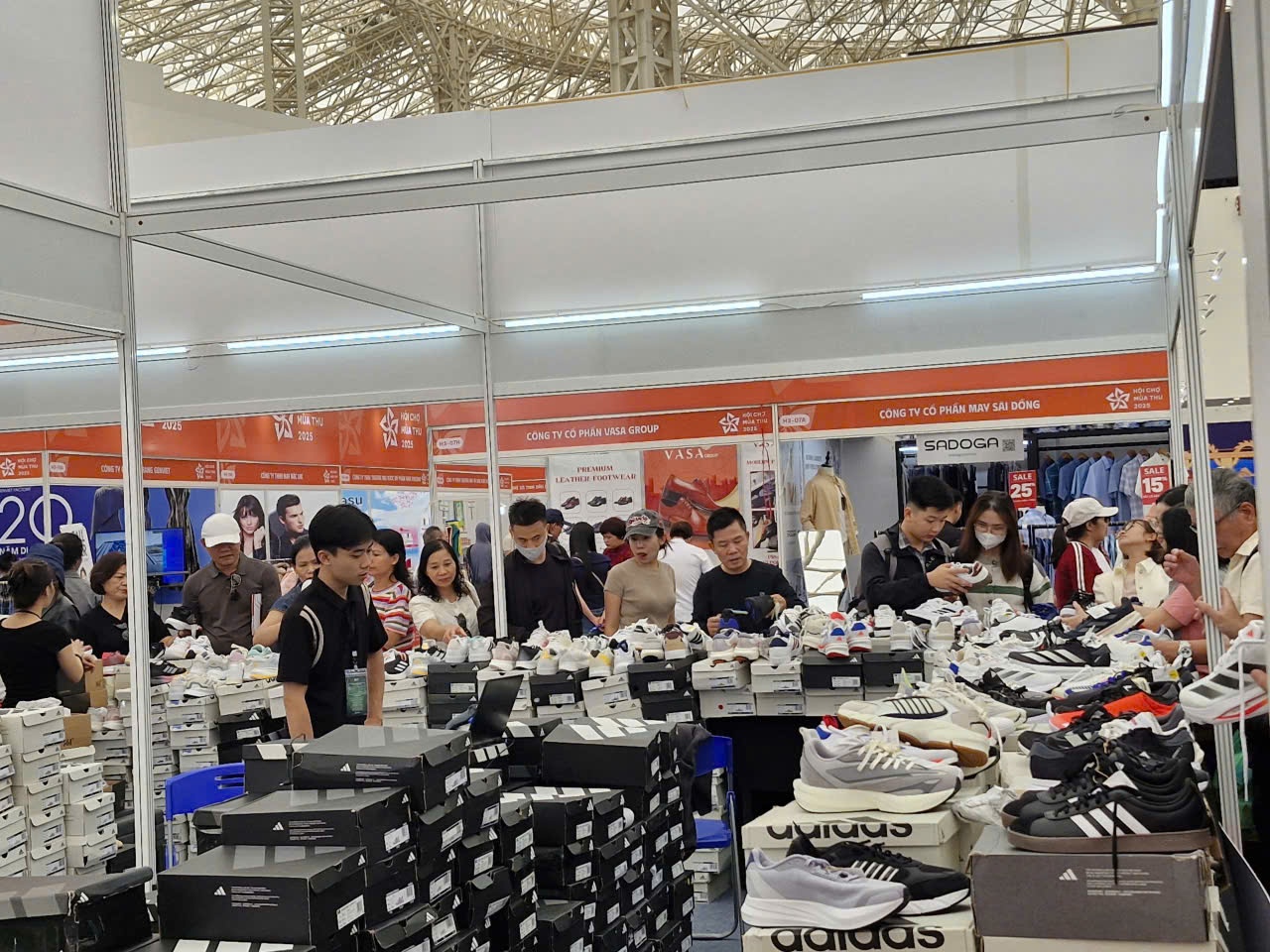 Khu đá quý - Tâm điểm  Khu đá quý - Tâm điểm