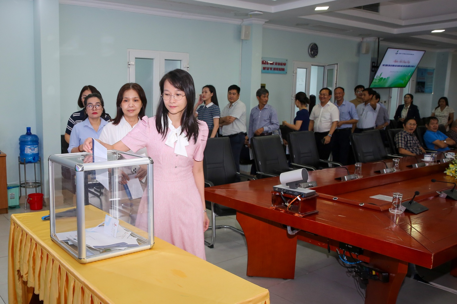 NLĐ BSR thể hiện trách nhiệm cộng đồng với đồng bào bị ảnh hưởng mưa lũ NLĐ BSR thể hiện trách nhiệm cộng đồng với đồng bào bị ảnh hưởng mưa lũ