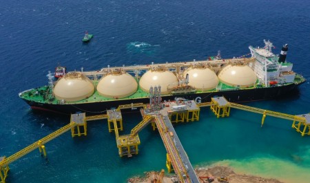 Vì sao Philippines "đóng băng" các dự án cảng LNG?