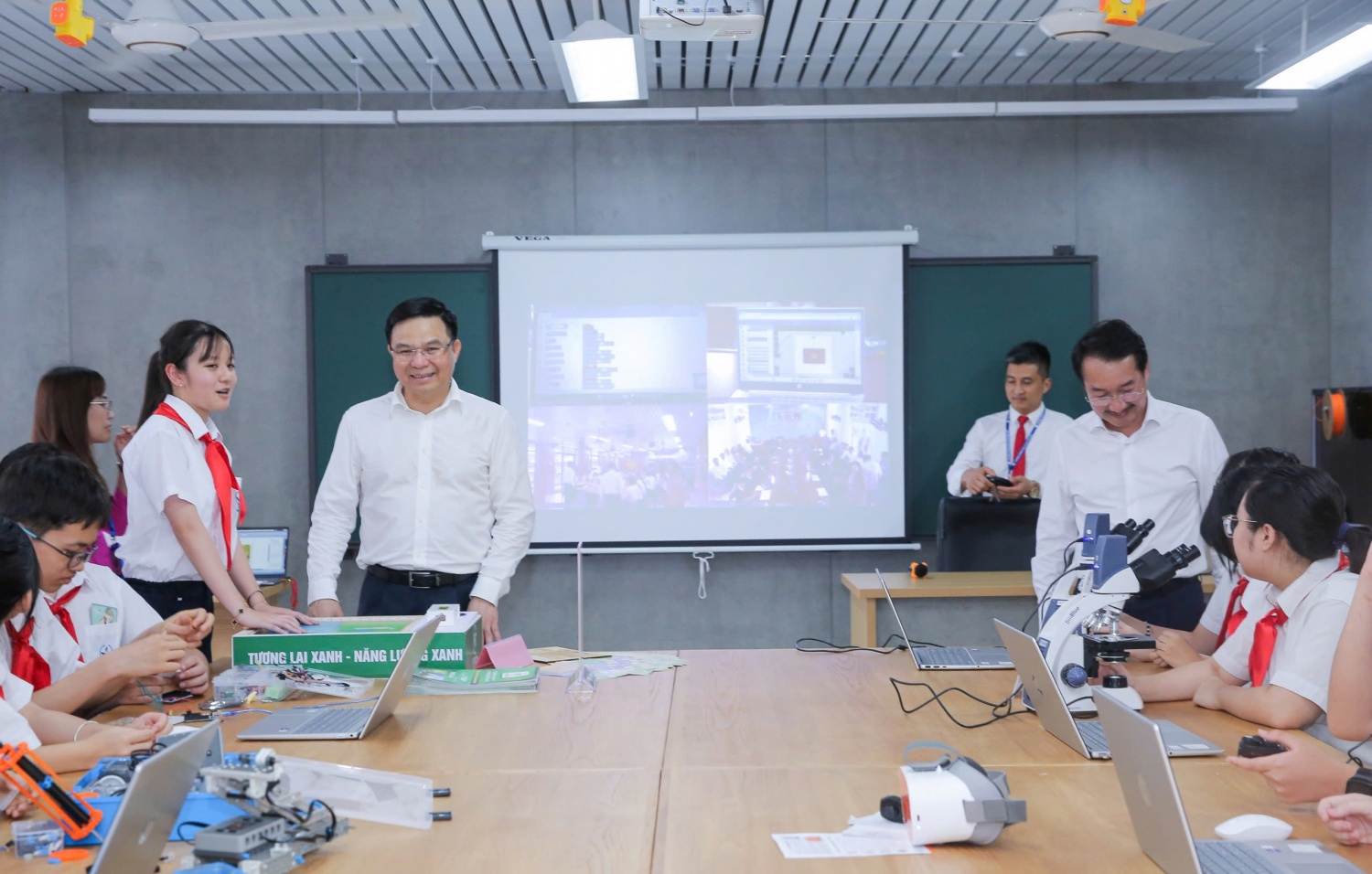 STEM Innovation Petrovietnam: Nơi ươm mầm công nghệ cao, vì đất nước hùng cường STEM Innovation Petrovietnam: Nơi ươm mầm công nghệ cao, vì đất nước hùng cường