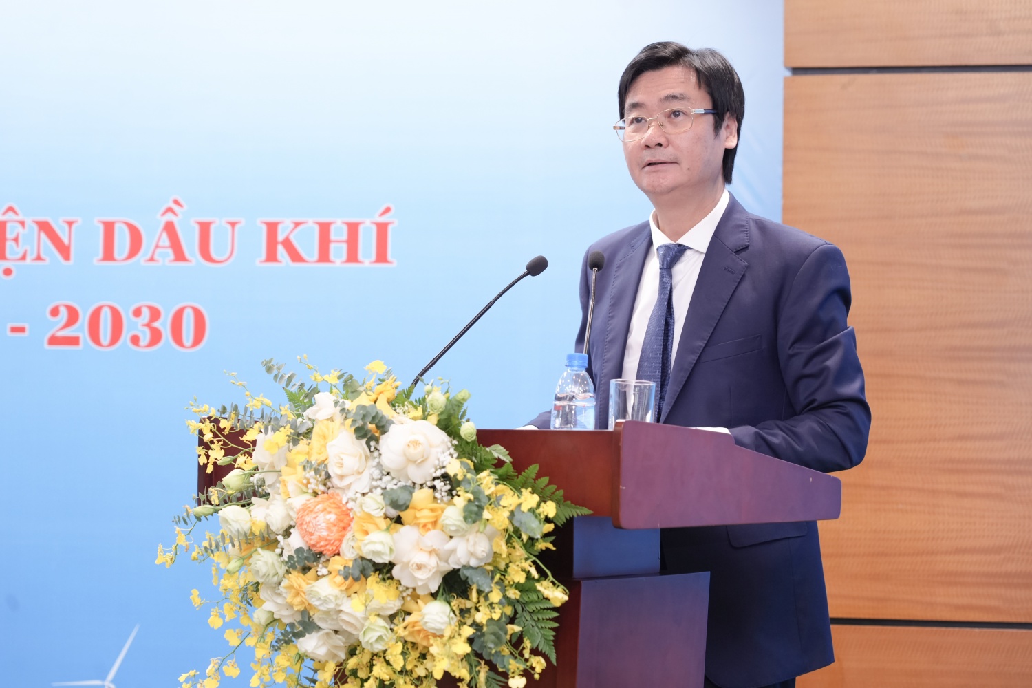 Đồng chí Nguyễn Mạnh Kha, Ủy viên BCH Tổng Liên đoàn Lao động Việt Nam, Phó Chủ tịch Thường trực Công đoàn Petrovietnam biểu dương kết quả nổi bật của Công đoàn PVPGB trong nhiệm kỳ đầu, đặc biệt là việc nhanh chóng kiện toàn tổ chức, triển khai hiệu quả công tác chăm lo người lao động. Đồng chí Nguyễn Mạnh Kha, Ủy viên BCH Tổng Liên đoàn Lao động Việt Nam, Phó Chủ tịch Thường trực Công đoàn Petrovietnam biểu dương kết quả nổi bật của Công đoàn PVPGB trong nhiệm kỳ đầu, đặc biệt là việc nhanh chóng kiện toàn tổ chức, triển khai hiệu quả