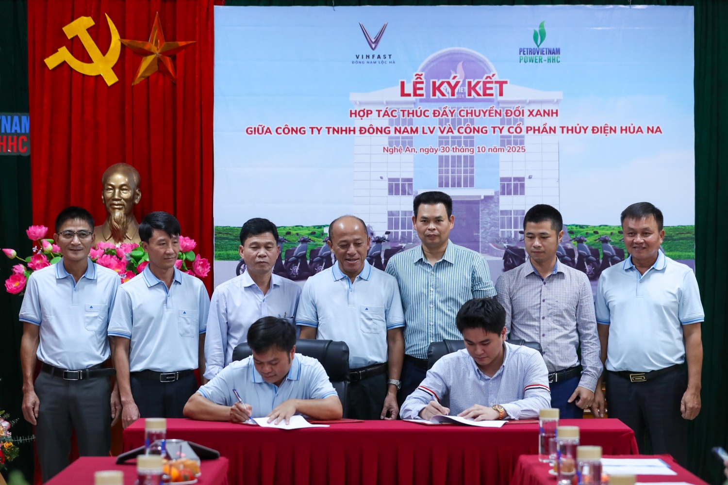 Thủy điện Hủa Na hợp tác cùng Vinfast nỗ lực thúc đẩy chuyển đổi năng lượng xanh Thủy điện Hủa Na hợp tác cùng Vinfast nỗ lực thúc đẩy chuyển đổi năng lượng xanh