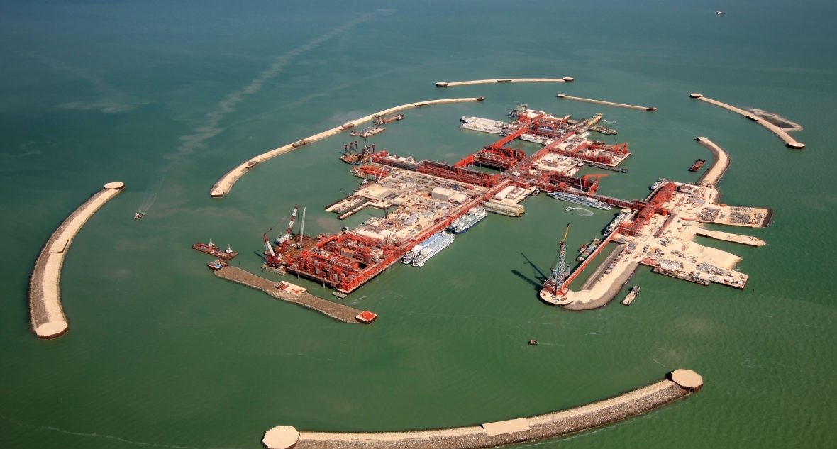 Phía sau việc Kazakhstan và Exxon đàm phán mở rộng mỏ Kashagan
