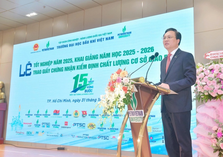 PVU long trọng tổ chức Lễ Khai giảng năm học mới 2025-2026 và Trao bằng Tốt nghiệp 2025   PVU long trọng tổ chức Lễ khai giảng năm học mới 2025-2026 và trao bằng tốt nghiệp 2025