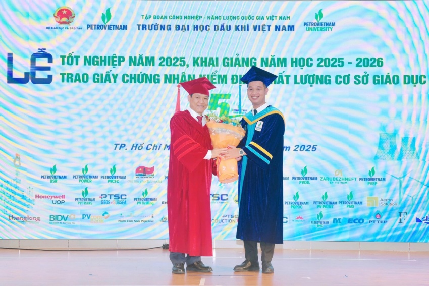 PVU long trọng tổ chức Lễ Khai giảng năm học mới 2025-2026 và Trao bằng Tốt nghiệp 2025   PVU long trọng tổ chức Lễ khai giảng năm học mới 2025-2026 và trao bằng tốt nghiệp 2025