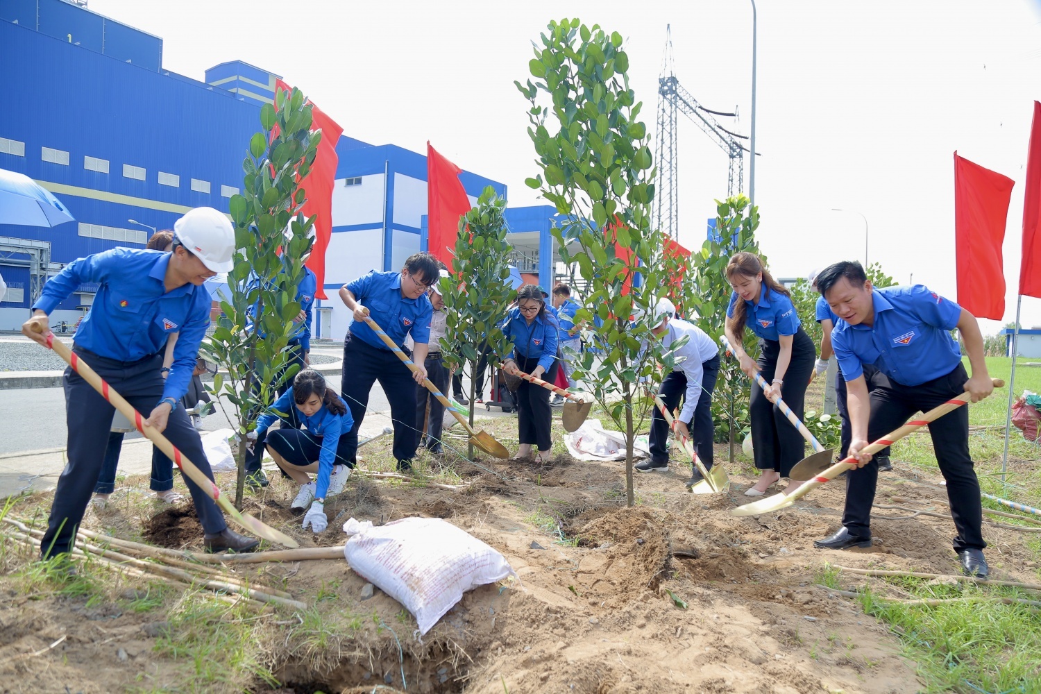 Dấu ấn tuổi trẻ Petrovietnam nhiệm kỳ 2022–2025: Khát vọng, bản lĩnh và sáng tạo Dấu ấn tuổi trẻ Petrovietnam nhiệm kỳ 2022–2025: Khát vọng, bản lĩnh và sáng tạo